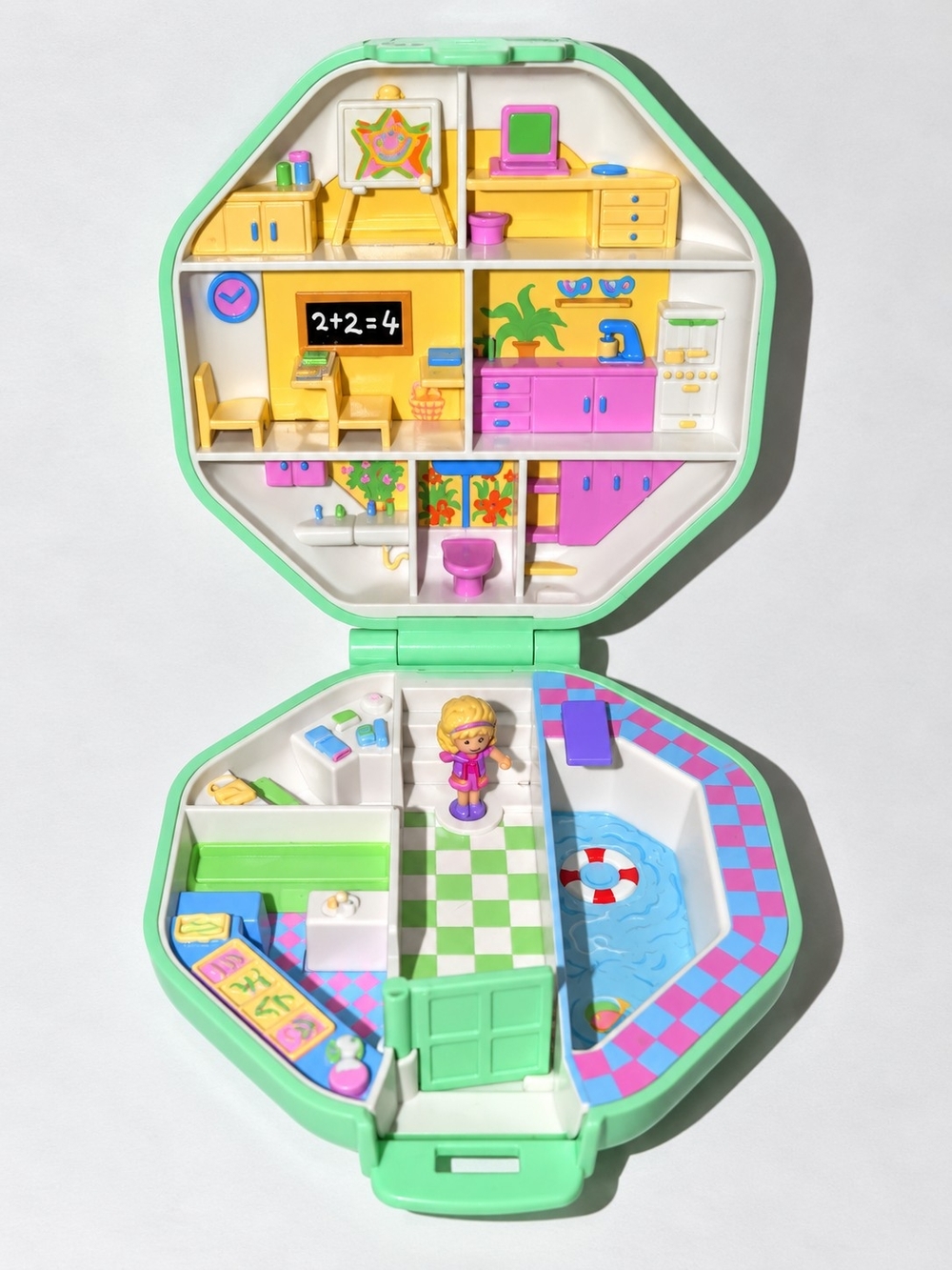 Vintage 1993 Polly Pocket Polly’s School + Figure